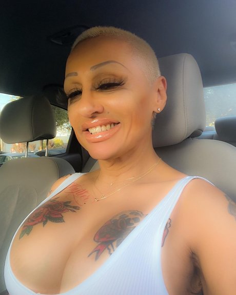 Hustle Queen best actress gallery