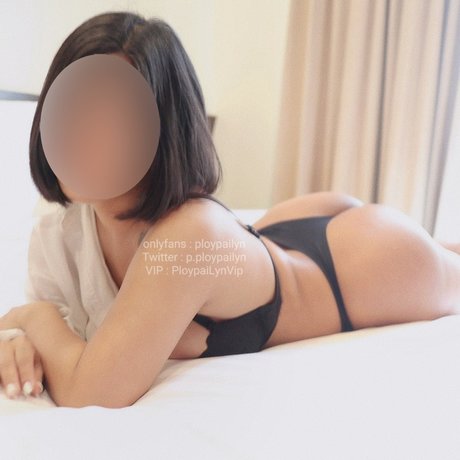 _PloypaiLyn perfect actress photos