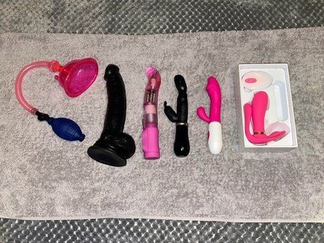 Playnaughty92 model naked img