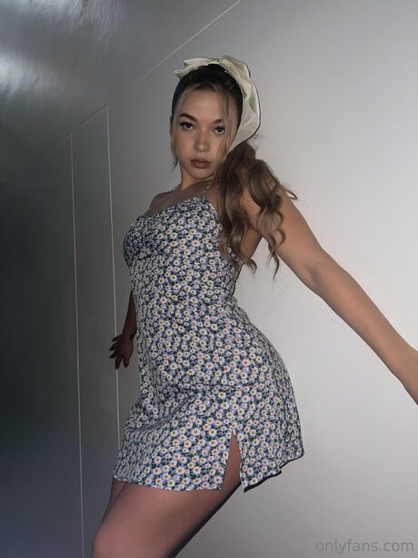 CIERRA SKY star nudes archive