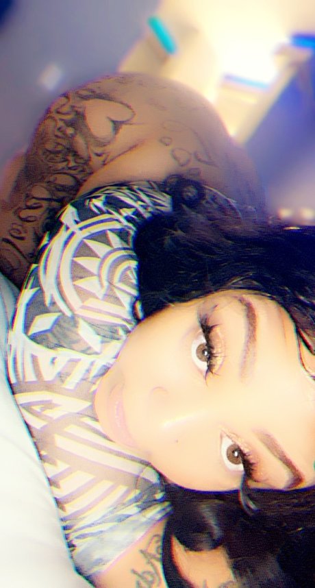 Pink Pressure nice actress image