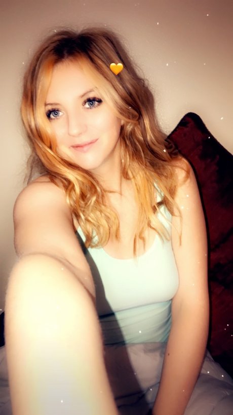 Cierra_ pretty model image