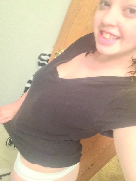 Miranda West nude model gallery