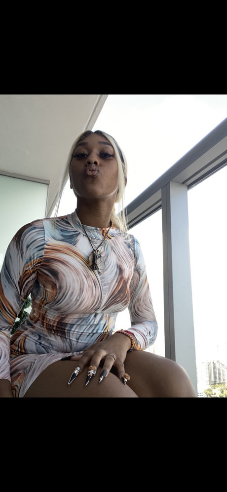 Graceful g adult star photos