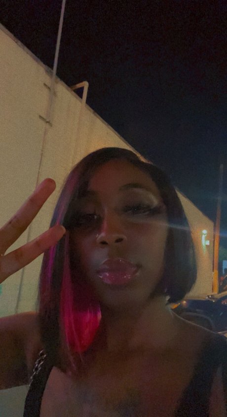 AyyoPrettyBlack pornographic model pic