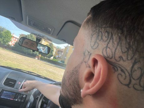 2810DSQUARED hot actress pic