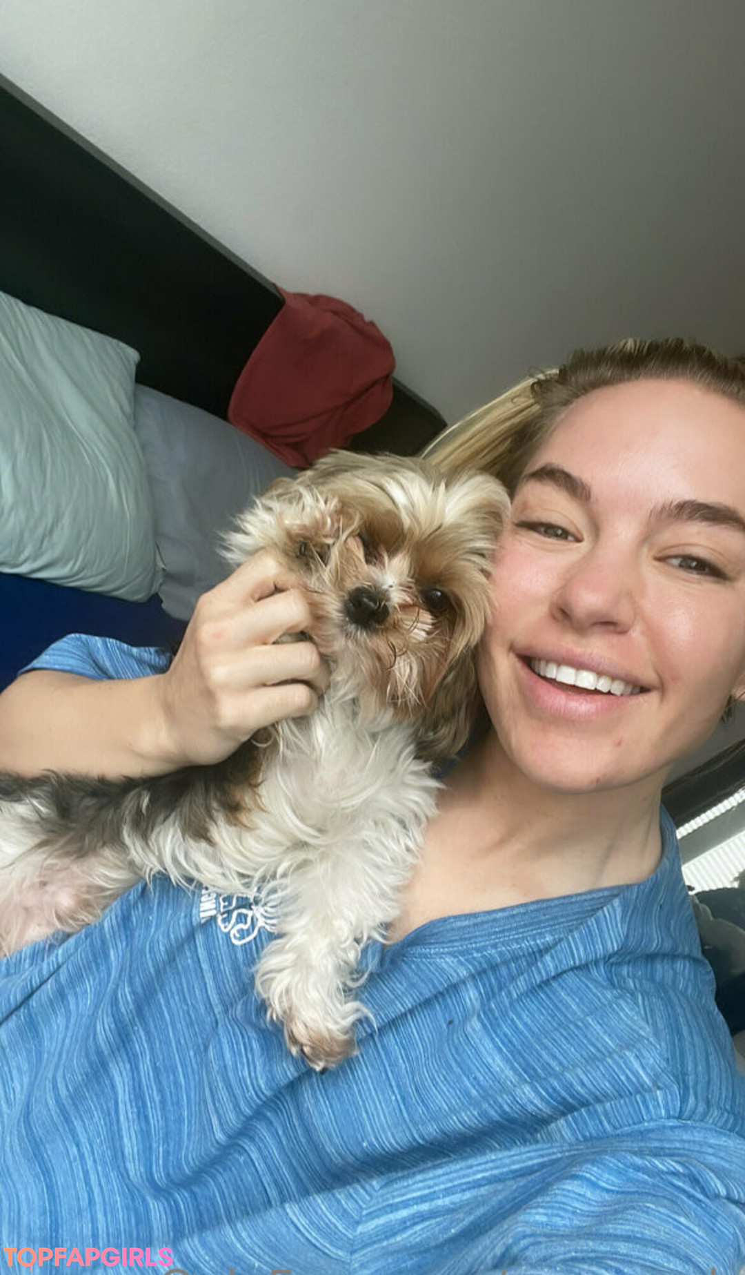 mirror selfie onlyfans free pictures