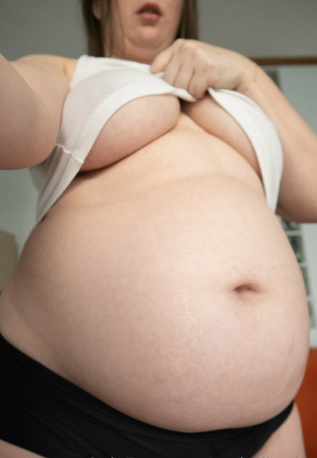 potbellywife model free img