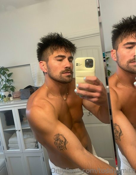 toddysmith model hot images