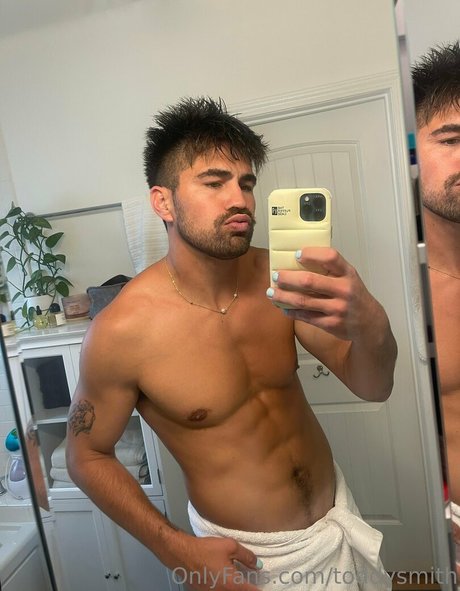 toddysmith model nude image