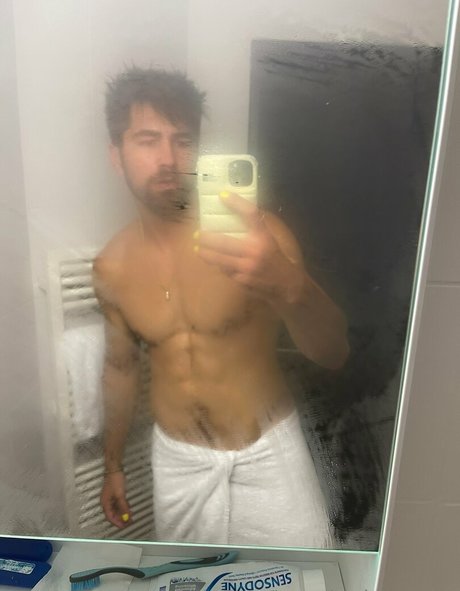 toddysmith star xxx photo