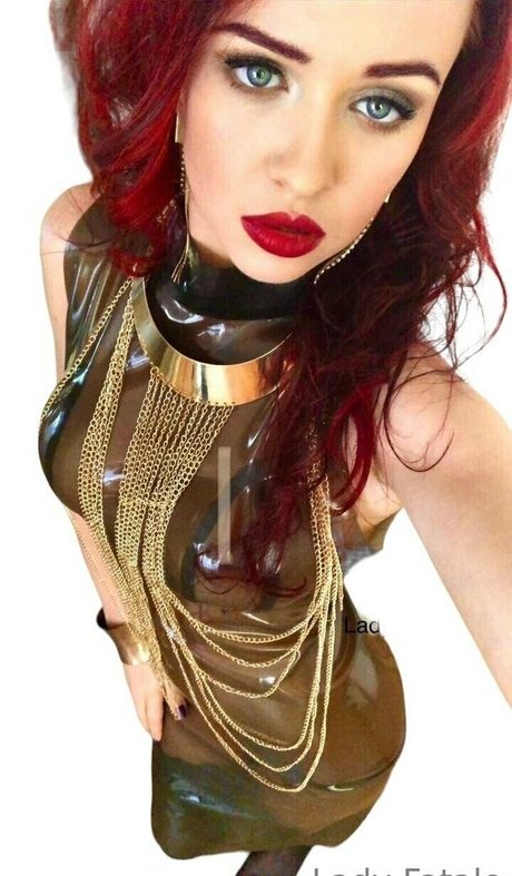 onlinefemdom model naked pics