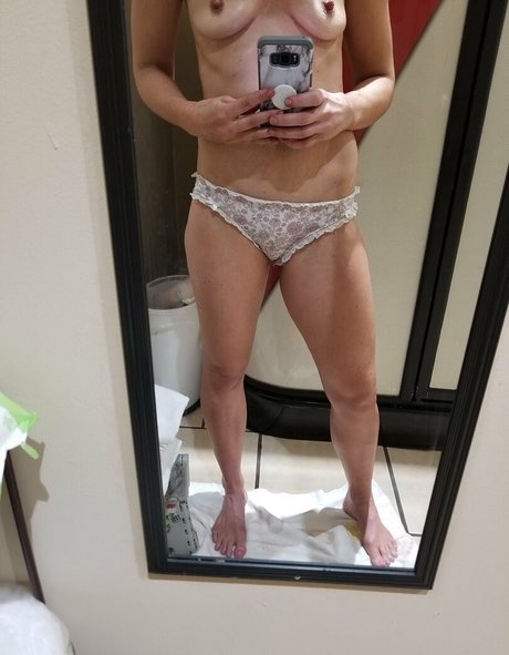 americanhousewife adult star image