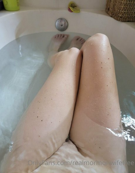 americanhousewife star high quality image