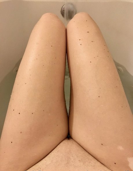 americanhousewife star sexy img