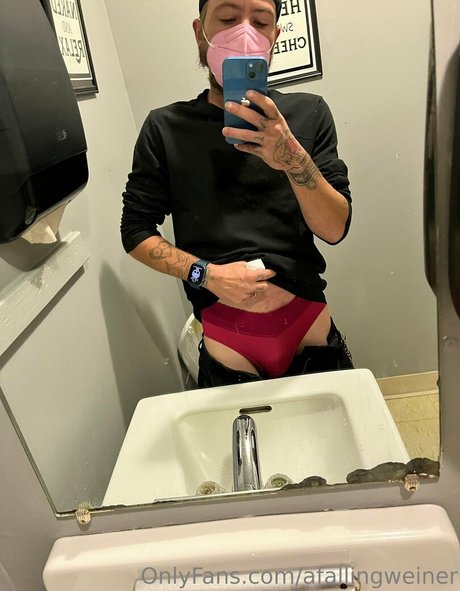 afallingweiner xxx model photo