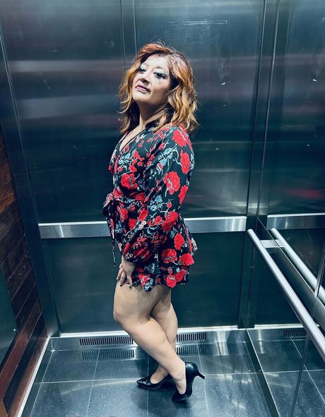 mynaughtyyukari beautiful pornstar photos