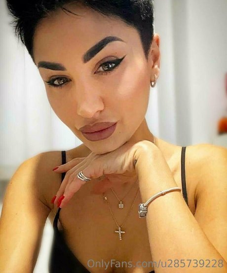 thebaddest m0mmy pornstar beautiful pics