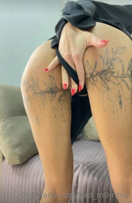 shemale cum in mouth onlyfans art naked photo