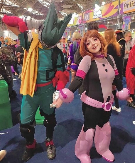 dejulhacosplay naked model pics