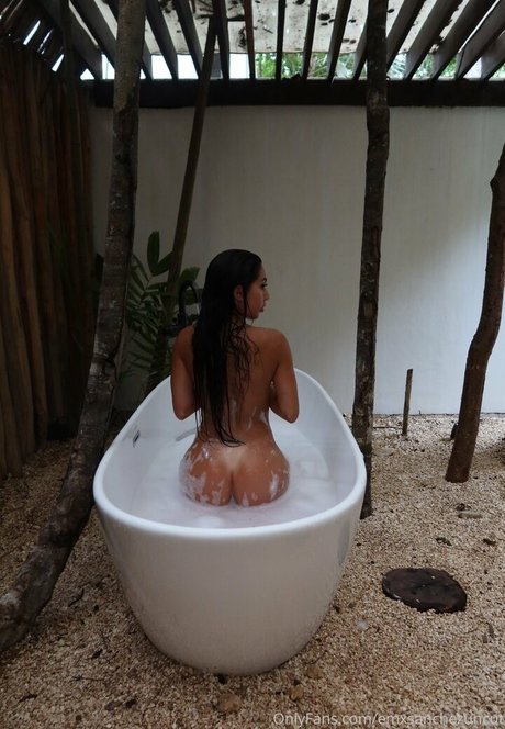 huge fake tits onlyfans sexy nude photo