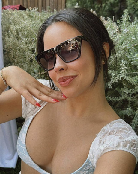 hairy armpits onlyfans sex pic