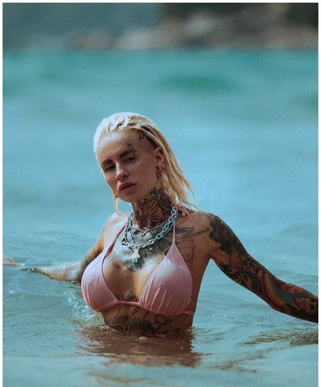 Bantikboy star nude pictures