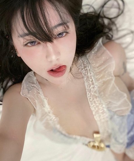 Naughty Rabbit model xxx galleries