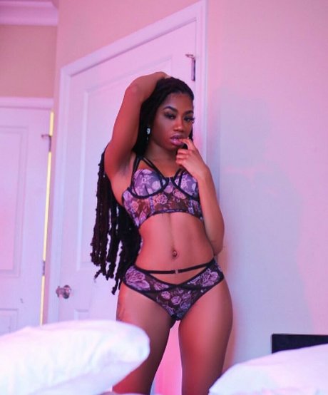 tootorch star erotic pic