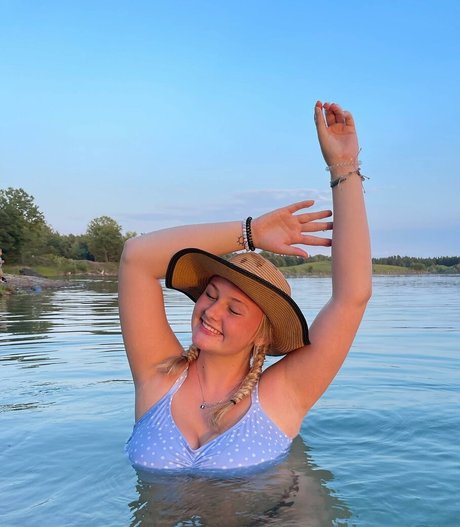 Anya Marie naked actress galleries