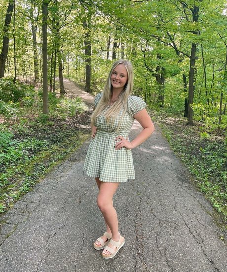 Anya Marie pornstar nice img