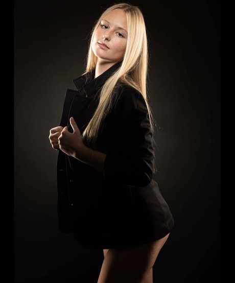 Anya Marie art actress images