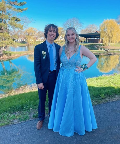 Anya Marie naked model gallery