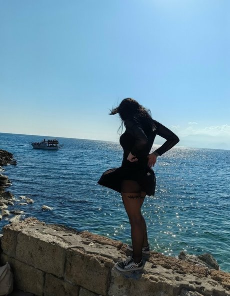 thick latina milf onlyfans art nude image