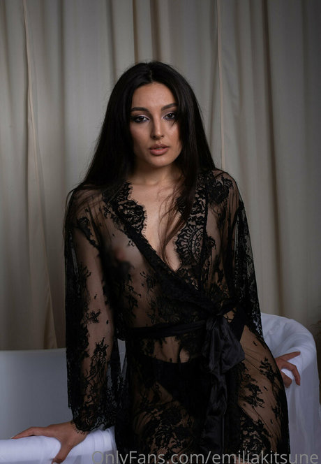 onlyemiliaa model high quality gallery