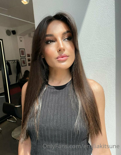 onlyemiliaa Photo Gallery
