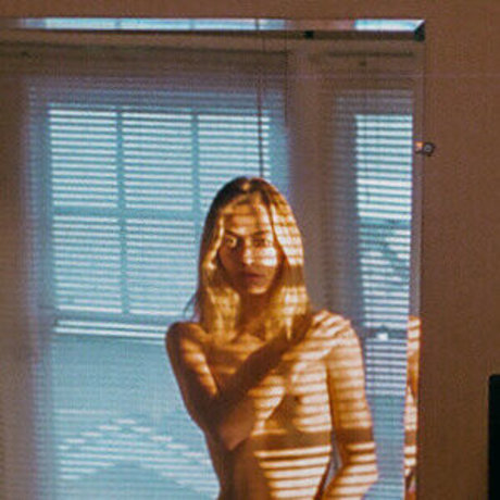 Livy Poulin nude model pictures