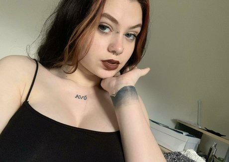 asian feet onlyfans nude image