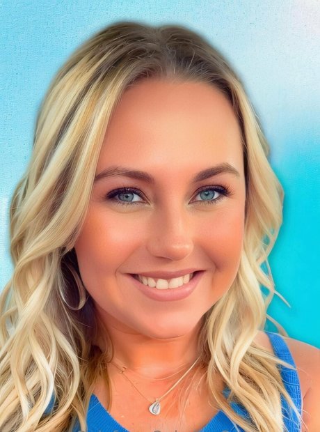 bad blondie33 nice model photo