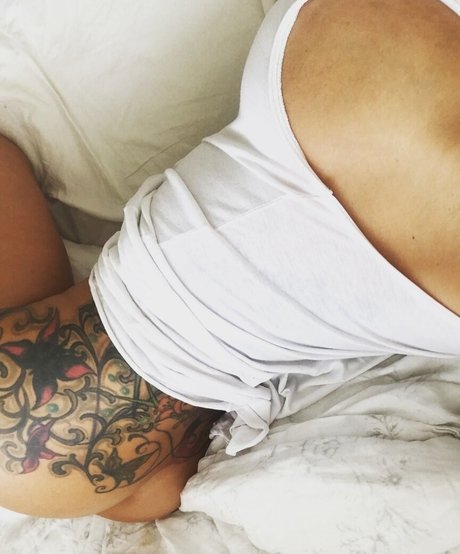 kerrylouise xxx model art image