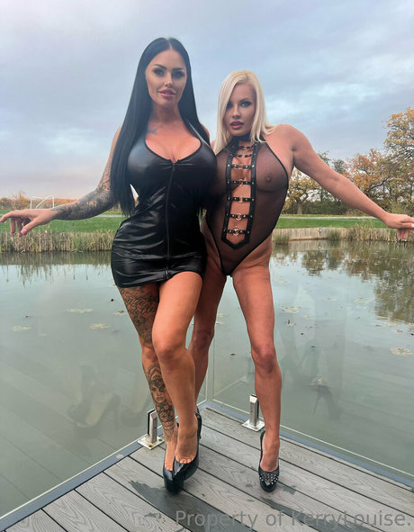 flat chested onlyfans xxx galleries