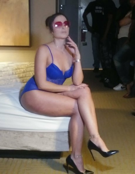 adreenawinters nude pornstar pics