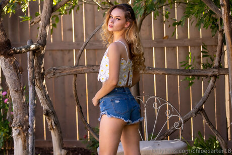 khloekingsleyxo nudes star images