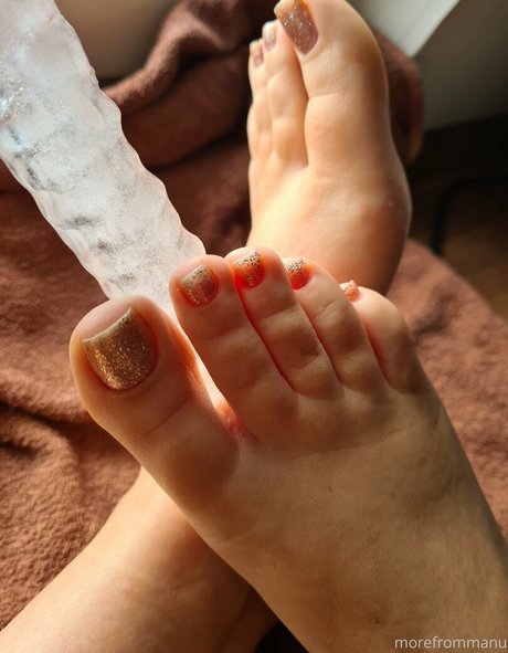 morefrommanu model nice pictures