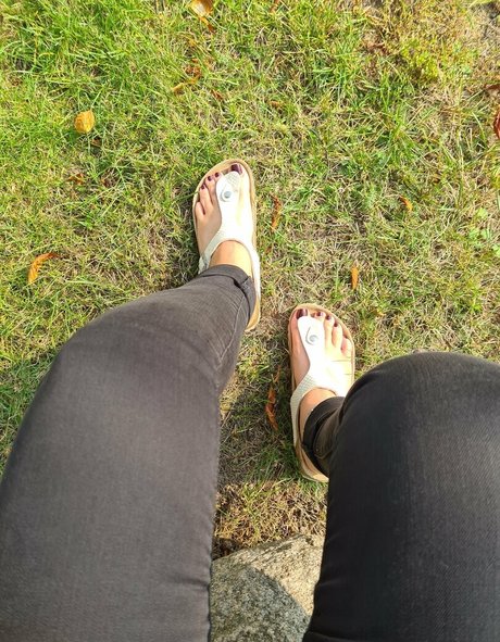 morefrommanu model top img