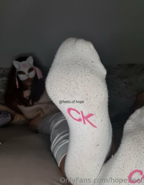 hope feet pretty actress picture