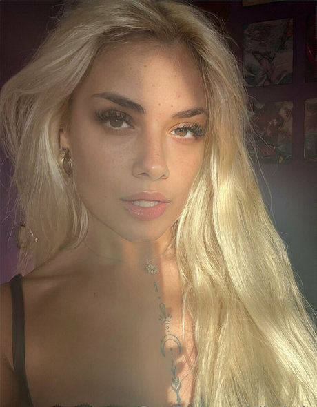 alisshale star pretty gallery