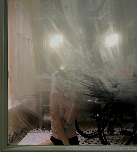 mxssmiaa pornstar pretty photo