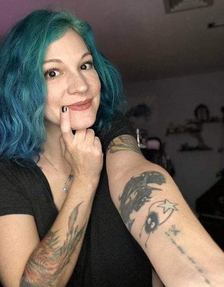 blonde wife onlyfans naked images