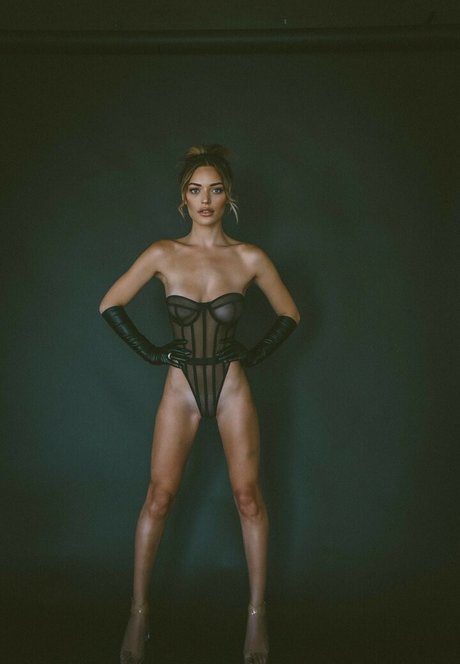 Nikki Rose pornstar nudes pictures